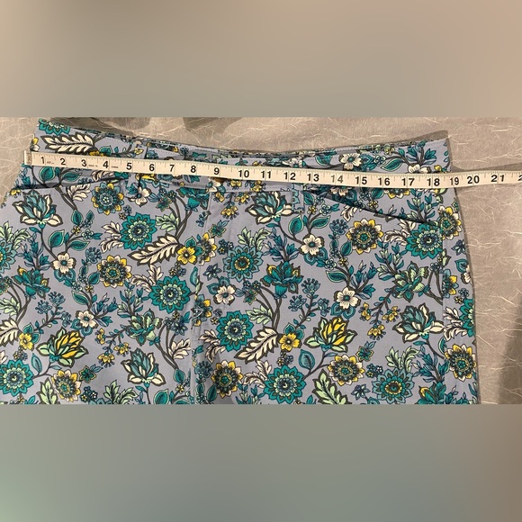 St. John's Bay Blue and Green Bermuda Women's Shorts Size 14 Soft - Picture 7 of 11
